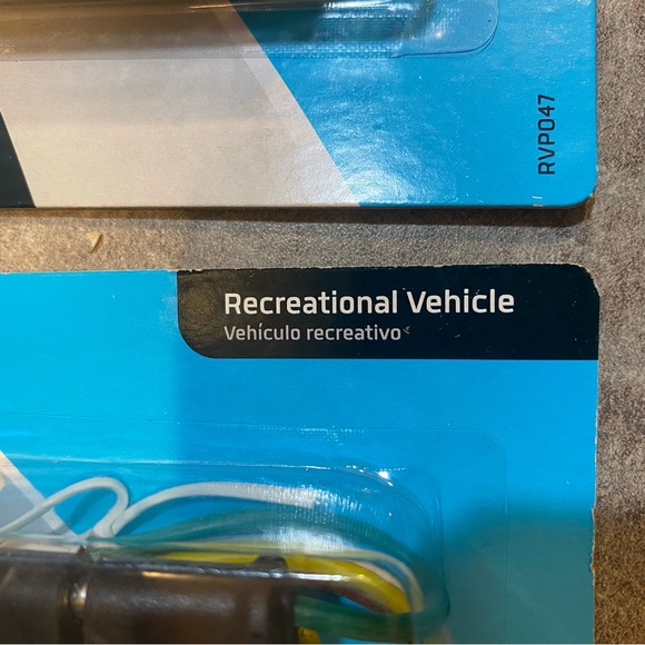 2 Pack Of Road & Home RV 4-Way Flat Connectors RVP047 NEW - Picture 3 of 4